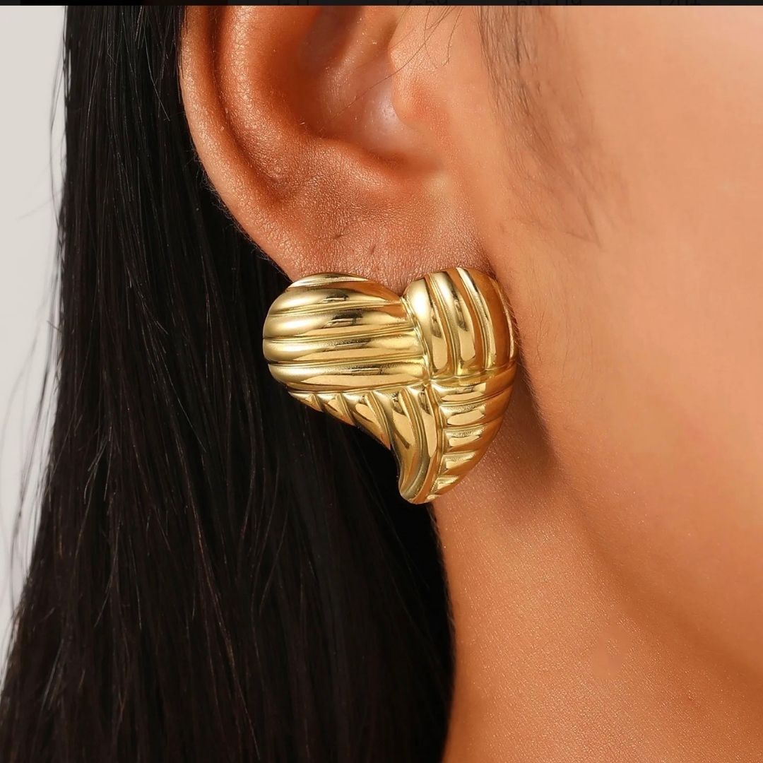 VINTAGE INSPIRED STUDS
