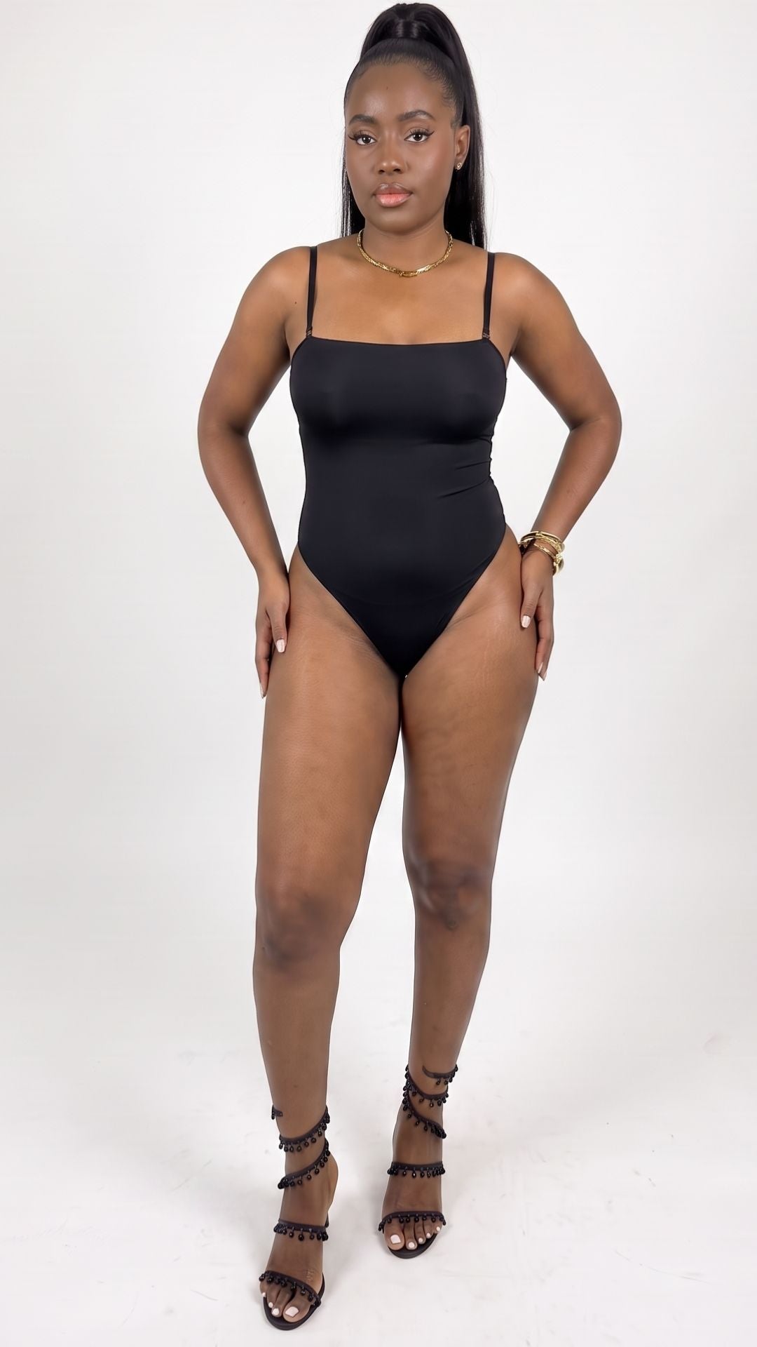 DETACHABLE STRAPS SHAPE WEAR