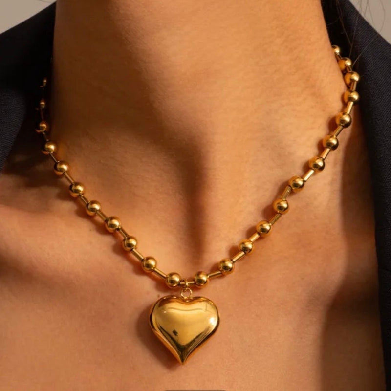 GOLD HEARTY NECKLACE
