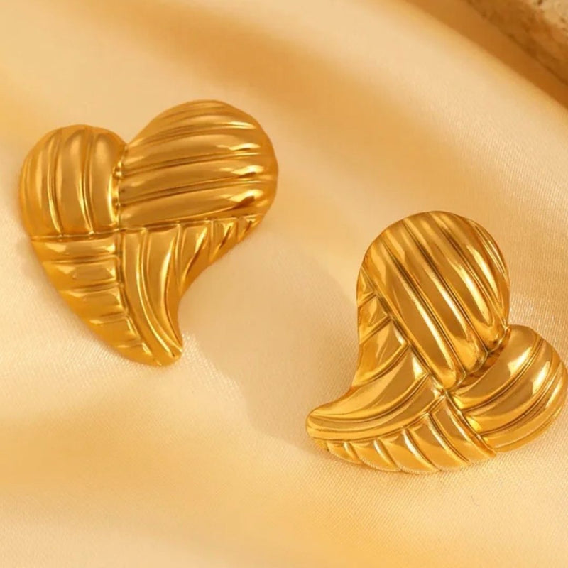 VINTAGE INSPIRED STUDS