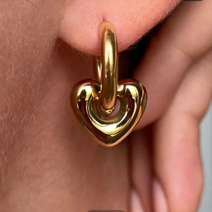GOLD PUFFED EARRING