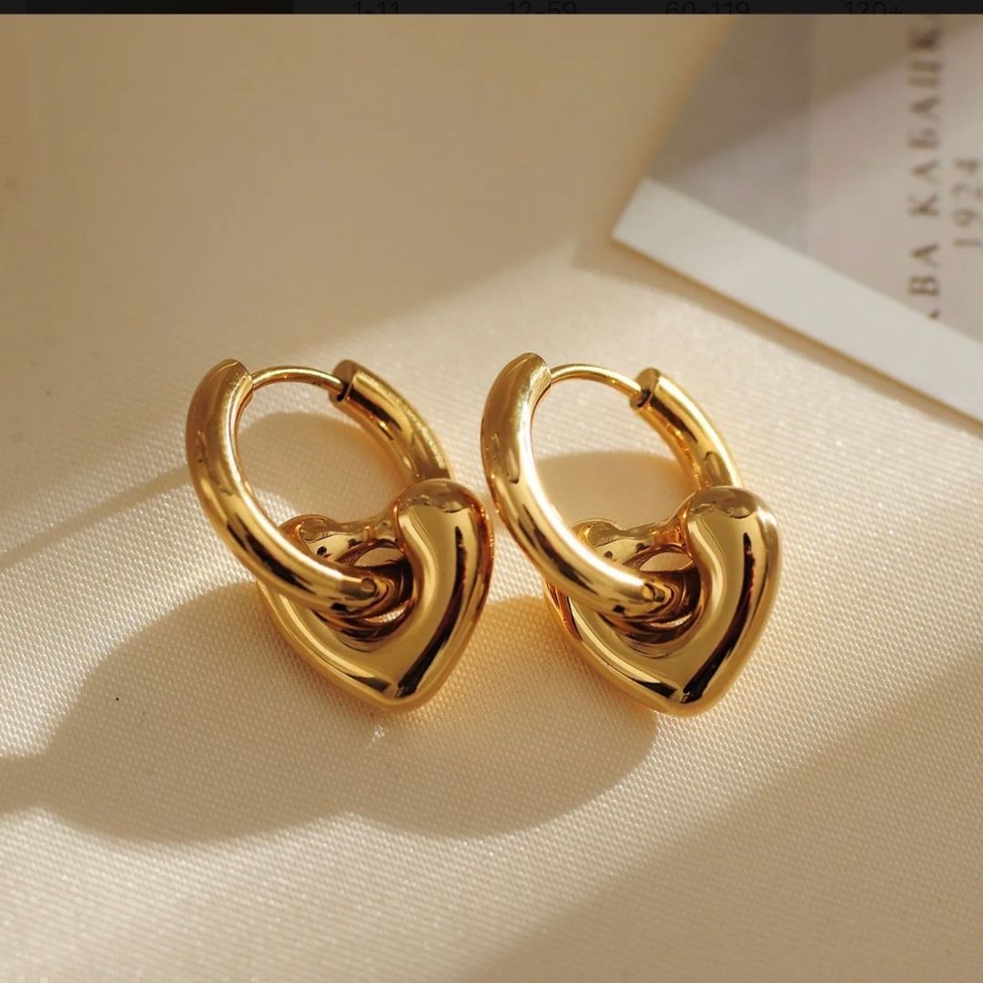 GOLD PUFFED EARRING