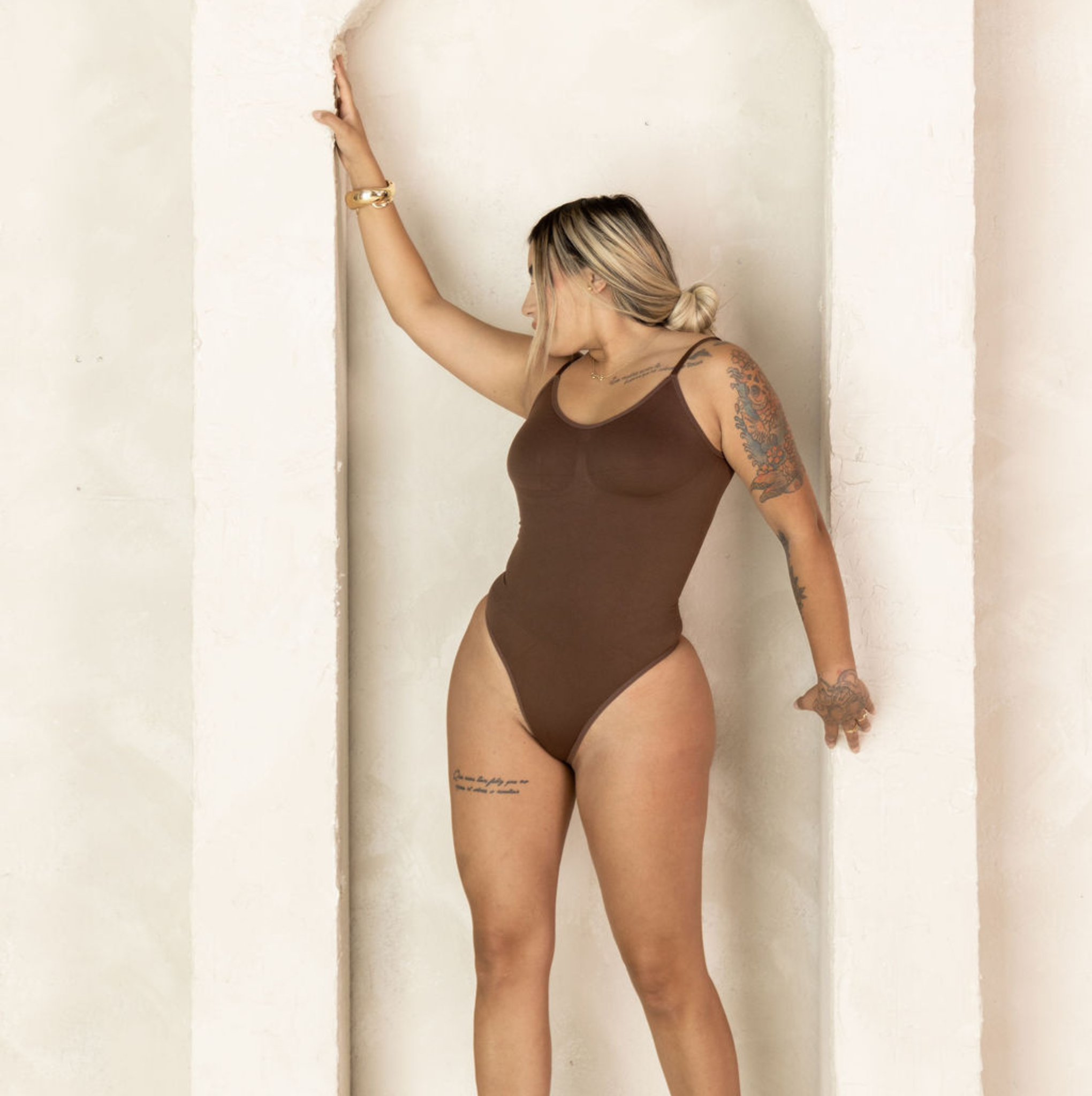 SNATCHED BROWN SHAPE WEAR THONG