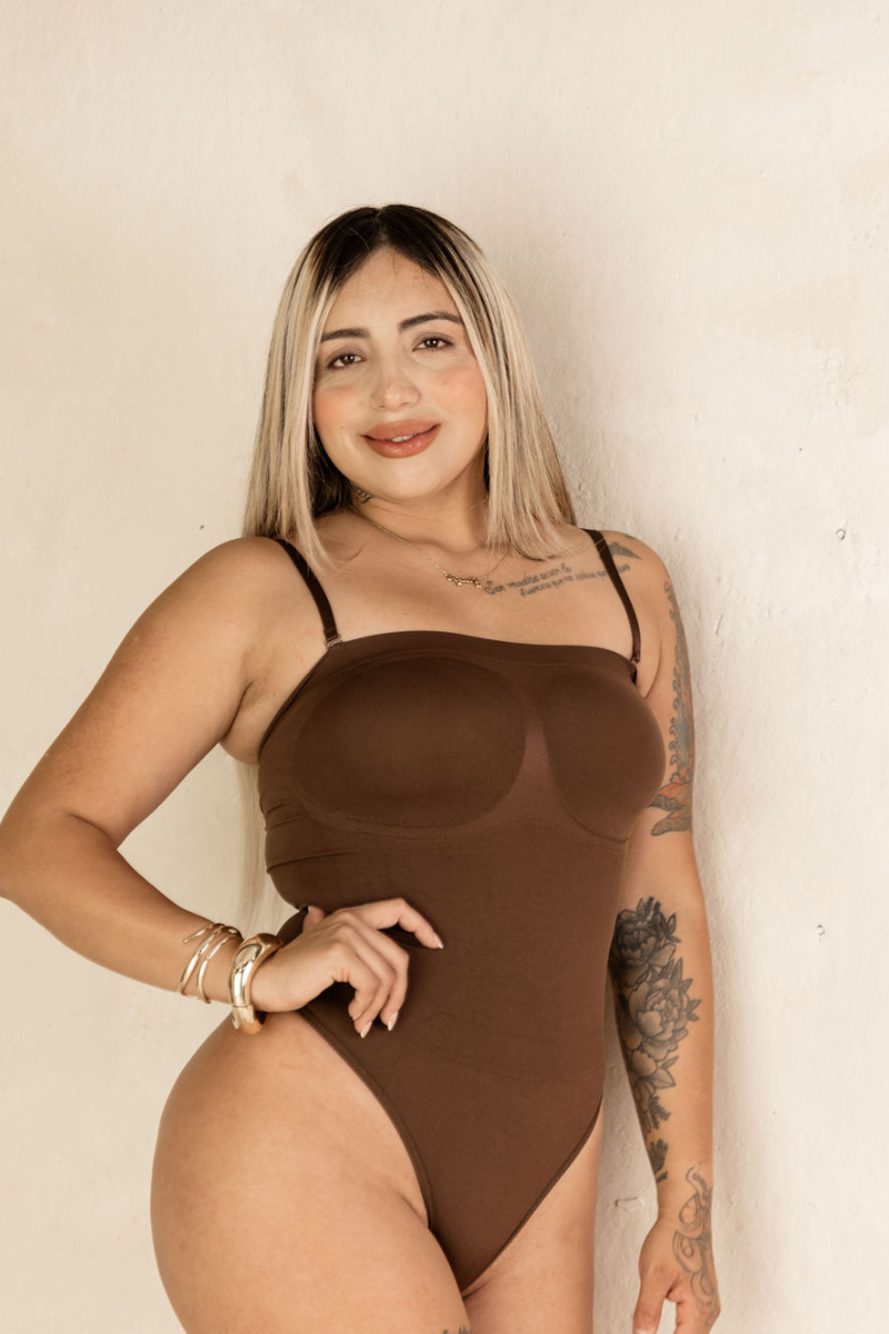 DETACHABLE STRAPS SHAPEWEAR